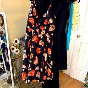 $15 DRESS SALE Black and orange flowers forever 21 dress